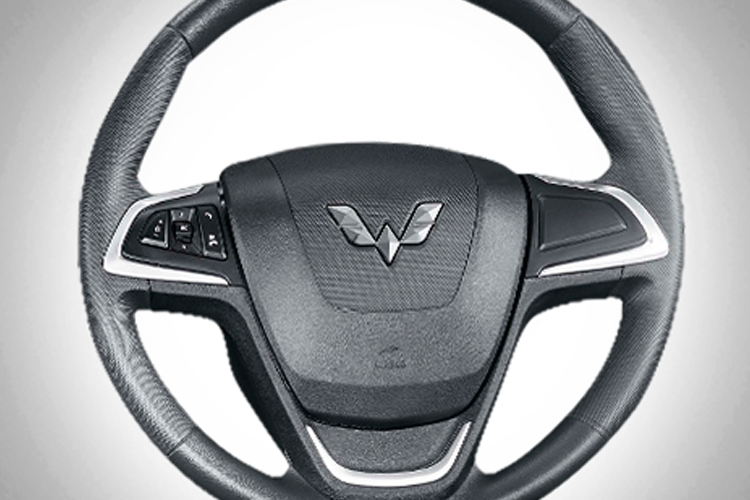 STEERING WHEEL WITH CHROME STEERING WHEEL WITH CHROME