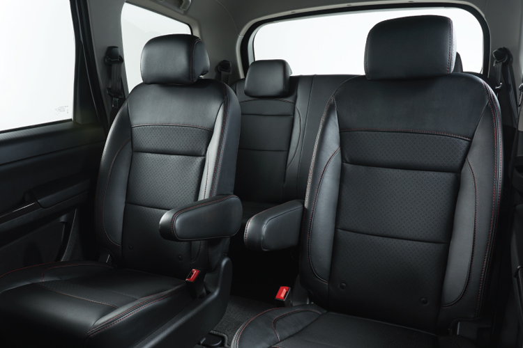 COMFORTABLE SYNTHETIC LEATHER CAPTAIN SEAT COMFORTABLE SYNTHETIC LEATHER CAPTAIN SEAT